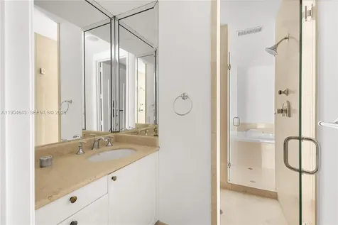 20165 NE 39th Place Aventura FL 33180