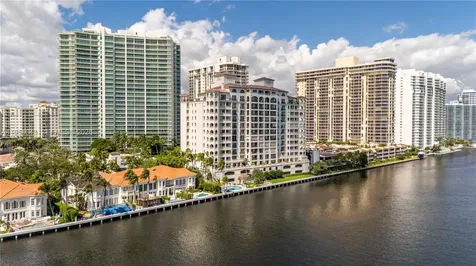 20165 NE 39th Place Aventura FL 33180