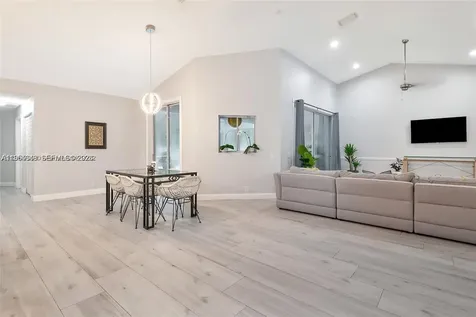 1800 Water Ridge Drive Weston FL 33326