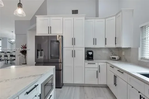 1800 Water Ridge Drive Weston FL 33326