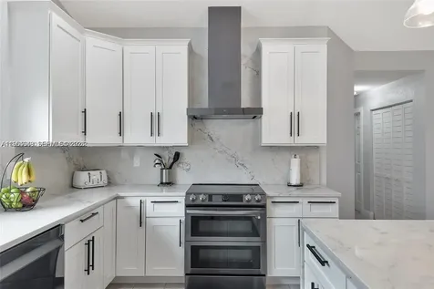 1800 Water Ridge Drive Weston FL 33326