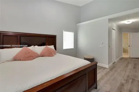 1800 Water Ridge Drive Weston FL 33326