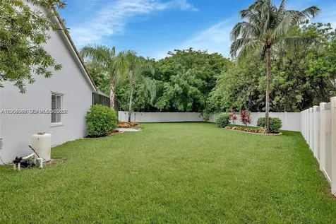 1800 Water Ridge Drive Weston FL 33326