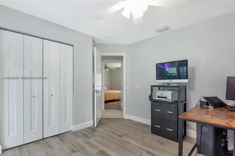 1800 Water Ridge Drive Weston FL 33326