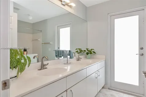 1800 Water Ridge Drive Weston FL 33326