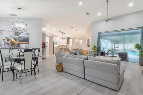 1800 Water Ridge Drive Weston FL 33326