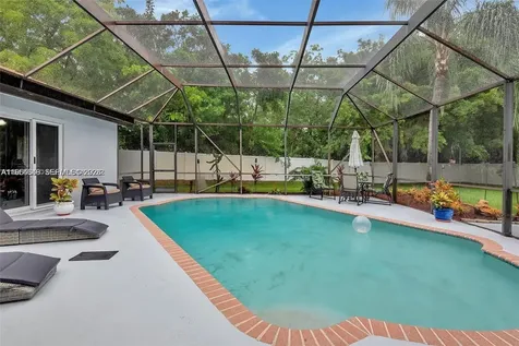 1800 Water Ridge Drive Weston FL 33326