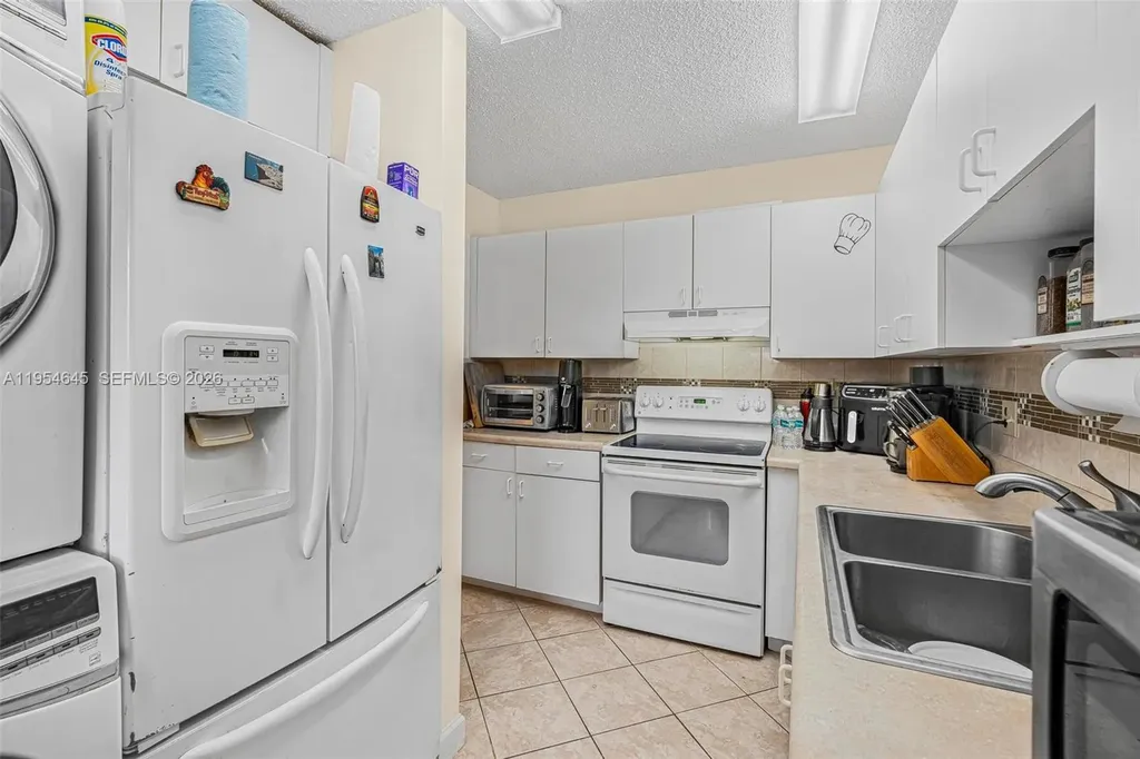 1521 NW 18th Avenue Delray Beach FL 33445