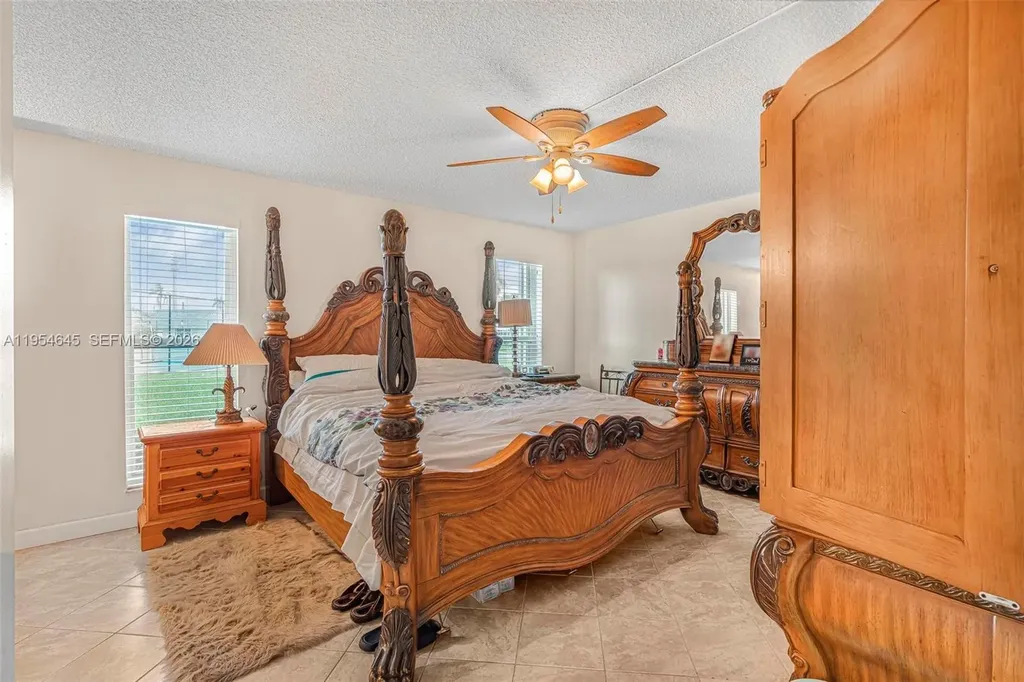 1521 NW 18th Avenue Delray Beach FL 33445