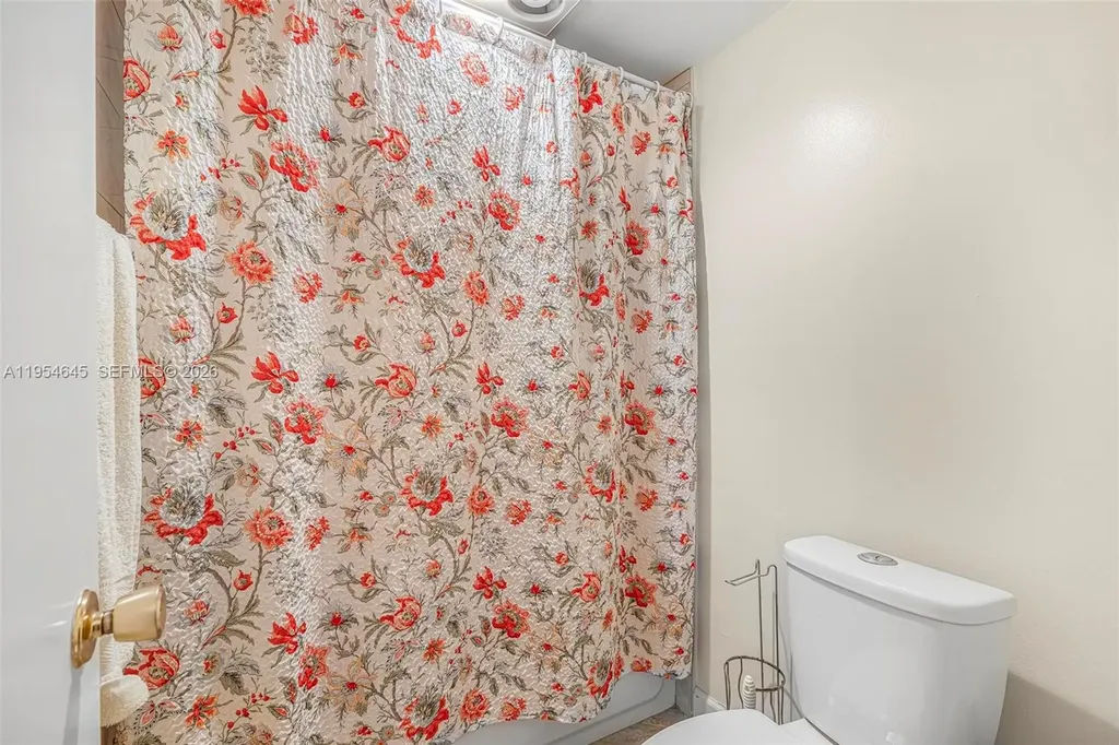 1521 NW 18th Avenue Delray Beach FL 33445