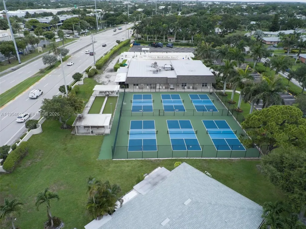 1521 NW 18th Avenue Delray Beach FL 33445