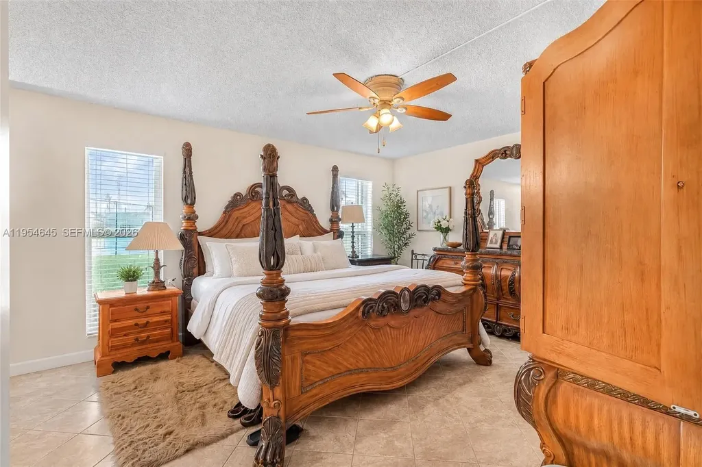 1521 NW 18th Avenue Delray Beach FL 33445