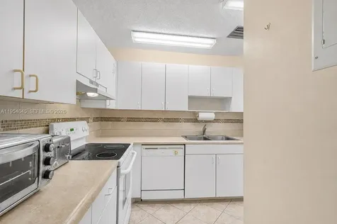 1521 NW 18th Avenue Delray Beach FL 33445