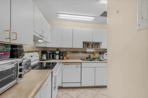 1521 NW 18th Avenue Delray Beach FL 33445
