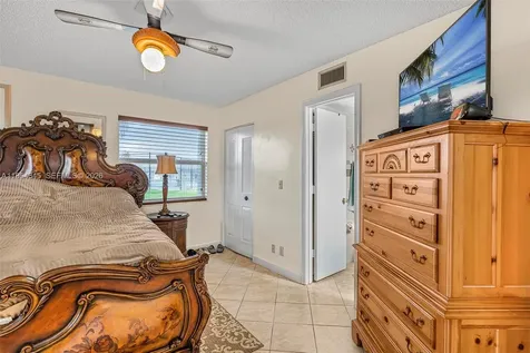 1521 NW 18th Avenue Delray Beach FL 33445
