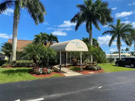 1521 NW 18th Avenue Delray Beach FL 33445