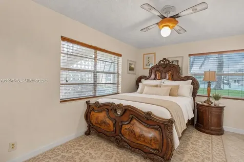 1521 NW 18th Avenue Delray Beach FL 33445