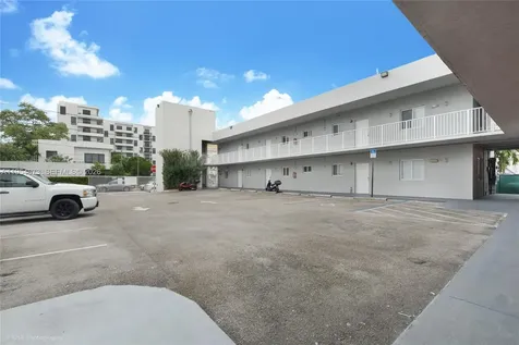 750 SW 2nd Street Miami FL 33130