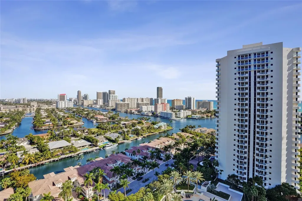 21205 Yacht Club Drive Aventura FL 33180