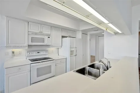 21205 Yacht Club Drive Aventura FL 33180