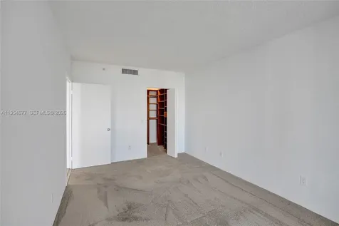 21205 Yacht Club Drive Aventura FL 33180
