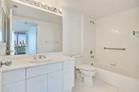 21205 Yacht Club Drive Aventura FL 33180