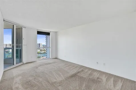21205 Yacht Club Drive Aventura FL 33180