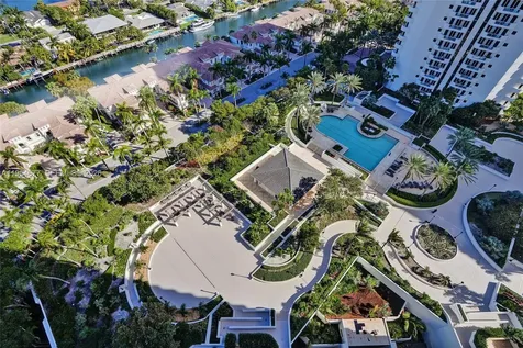 21205 Yacht Club Drive Aventura FL 33180
