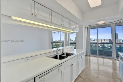 21205 Yacht Club Drive Aventura FL 33180