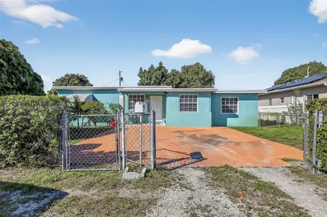 10340 NW 32nd Place Miami FL 33147
