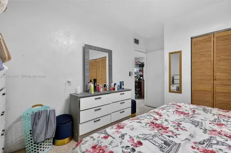 10340 NW 32nd Place Miami FL 33147