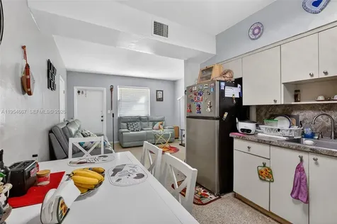 10340 NW 32nd Place Miami FL 33147