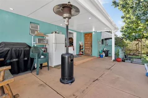 10340 NW 32nd Place Miami FL 33147