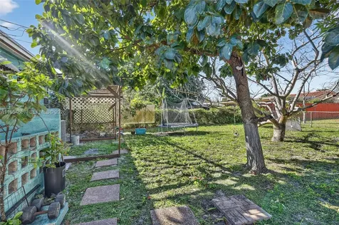 10340 NW 32nd Place Miami FL 33147