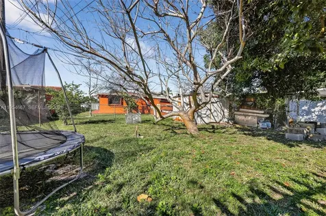 10340 NW 32nd Place Miami FL 33147