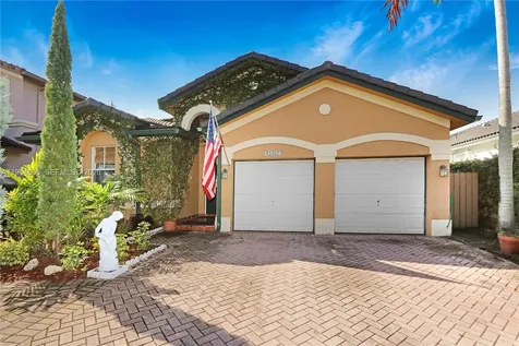15382 SW 16th Terrace Miami FL 33185