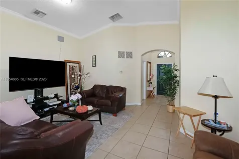 15382 SW 16th Terrace Miami FL 33185