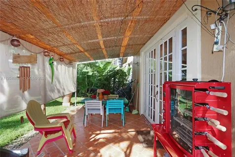 15382 SW 16th Terrace Miami FL 33185