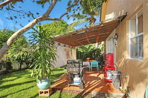 15382 SW 16th Terrace Miami FL 33185