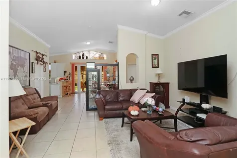 15382 SW 16th Terrace Miami FL 33185