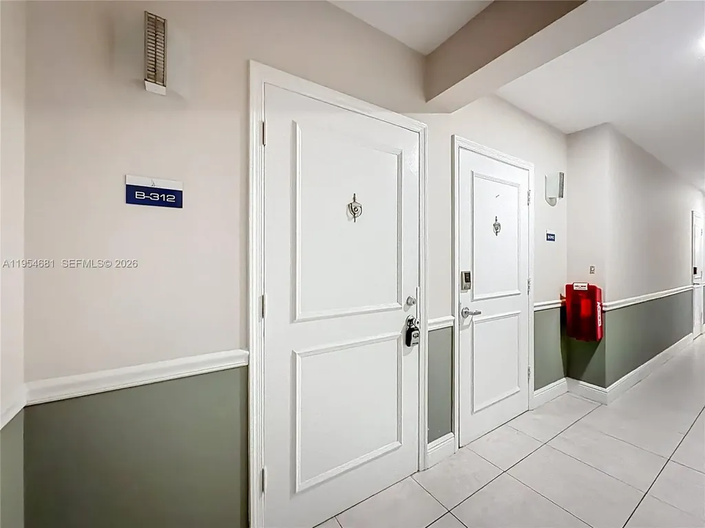 2424 SE 17th Causeway Fort Lauderdale FL 33316