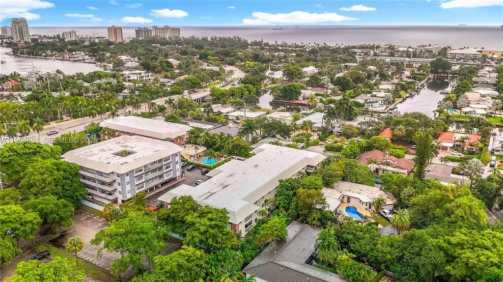 2424 SE 17th Causeway Fort Lauderdale FL 33316