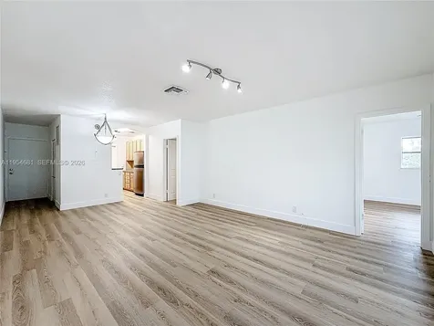 2424 SE 17th Causeway Fort Lauderdale FL 33316