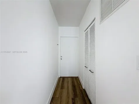 2424 SE 17th Causeway Fort Lauderdale FL 33316