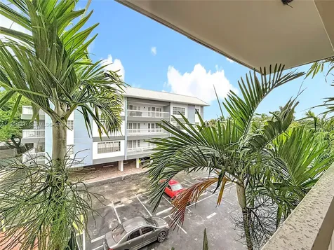 2424 SE 17th Causeway Fort Lauderdale FL 33316