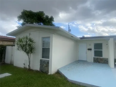 11350 SW 3rd Street Sweetwater FL 33174