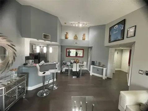 2039 SE 10th Avenue Fort Lauderdale FL 33316