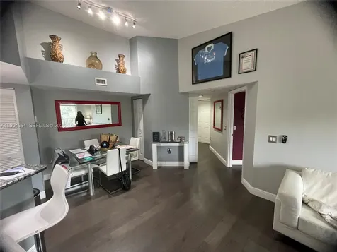 2039 SE 10th Avenue Fort Lauderdale FL 33316