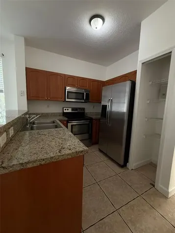 17640 NW 73rd Avenue Hialeah FL 33015