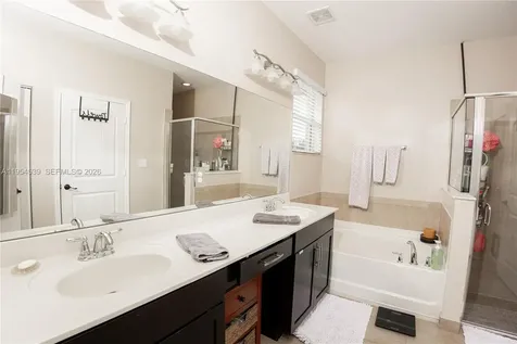 2133 NW 14th Place Homestead FL 33030